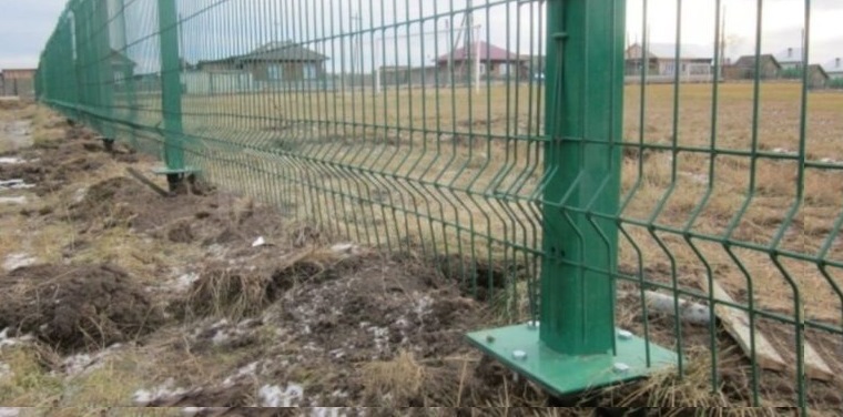 Купить сваи для ограждения от производителя в Урае от 1392 руб: низкая цена, быстрая установка